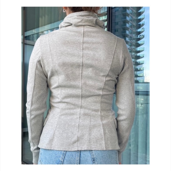 Zip up grey sweatshirt - Picture 2 of 3